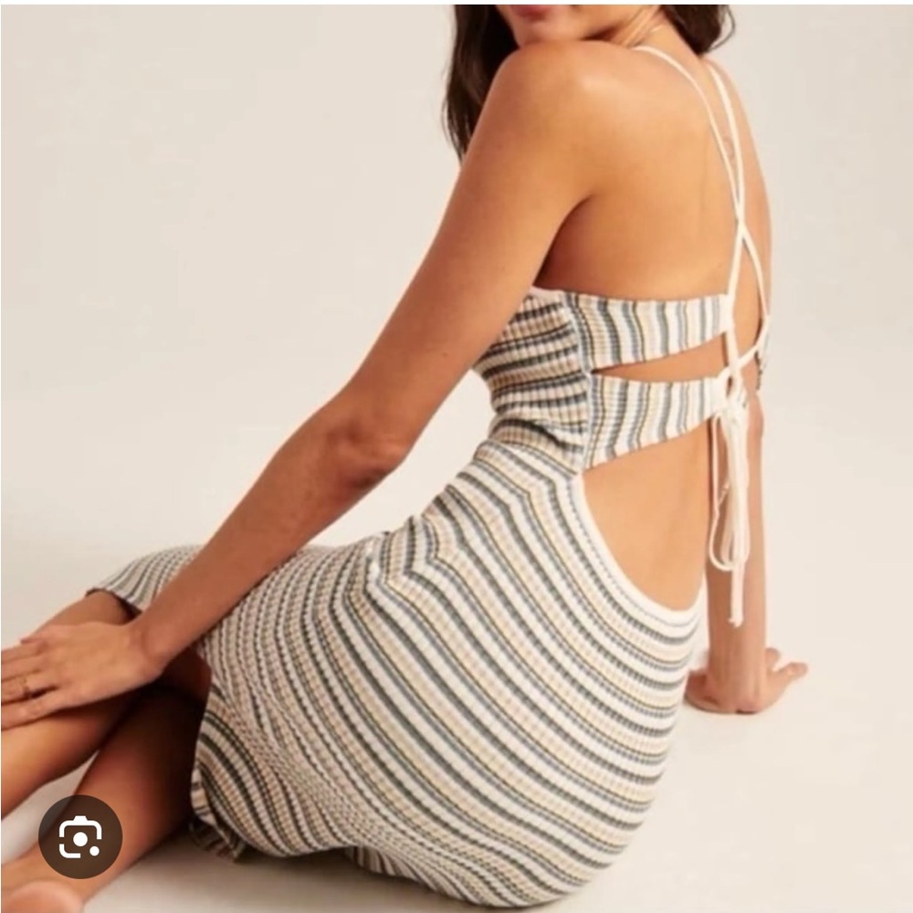 Abercrombie Lace Up Ribbed Midi Dress in Navy Stripe - Picture 5 of 8